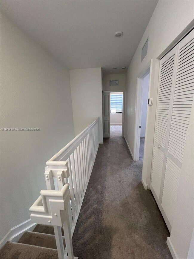 Building Photo - 12725 SW 234th Ter