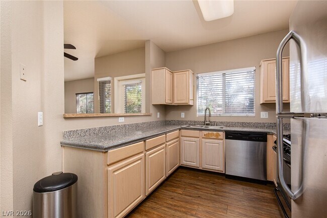 Building Photo - 5250 S Rainbow Blvd