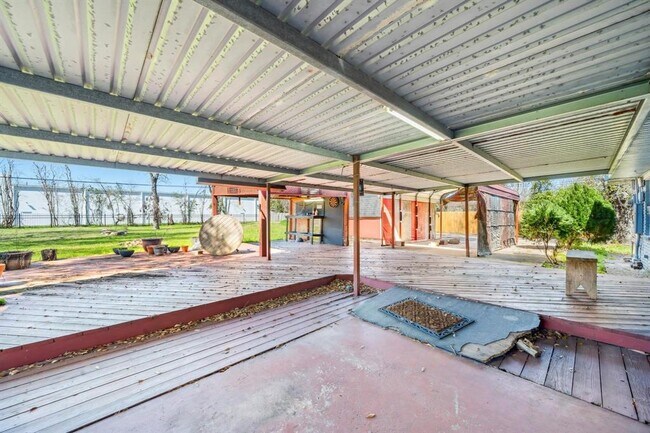 Building Photo - 4701 Frontier Dr