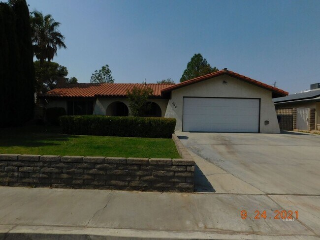 Building Photo - MOVE-IN SPECIAL: ½ OFF FIRST MONTH’S RENT! With 1-year lease.