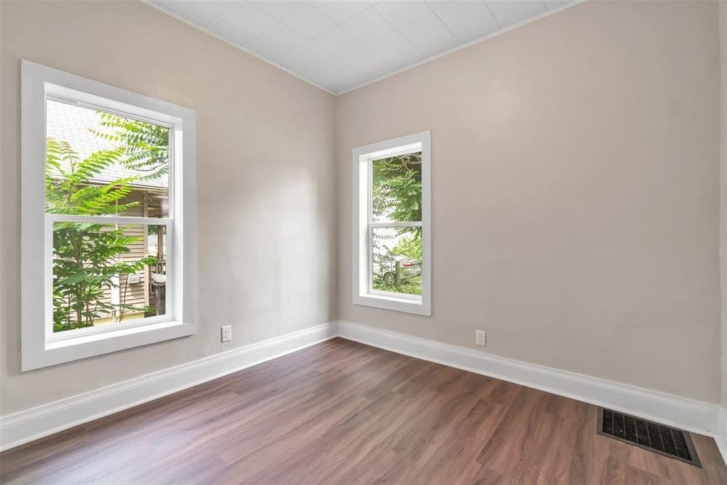 Bedroom 1 - 756 W Grand Ave