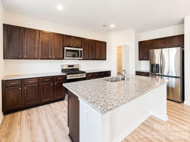Building Photo - 5030 Markfield Ln