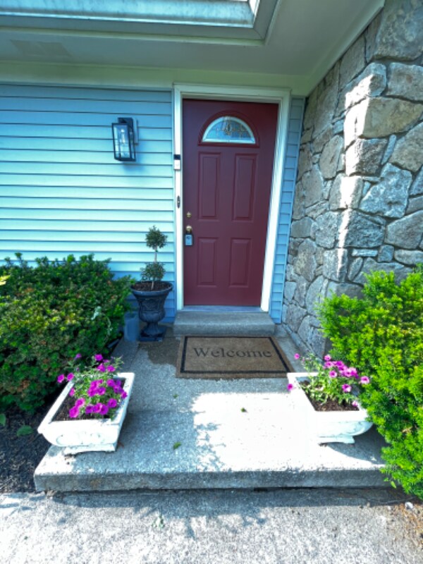 Building Photo - 3905 Carriage Hill Dr