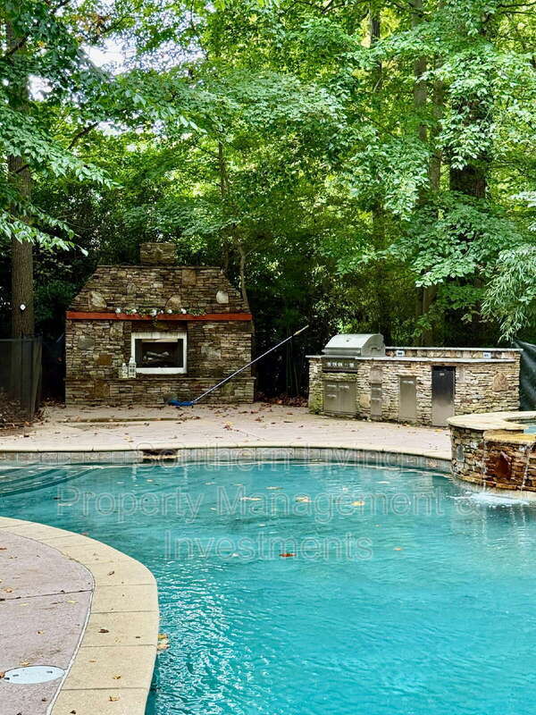 Building Photo - 1806 Asbury Hall Ct