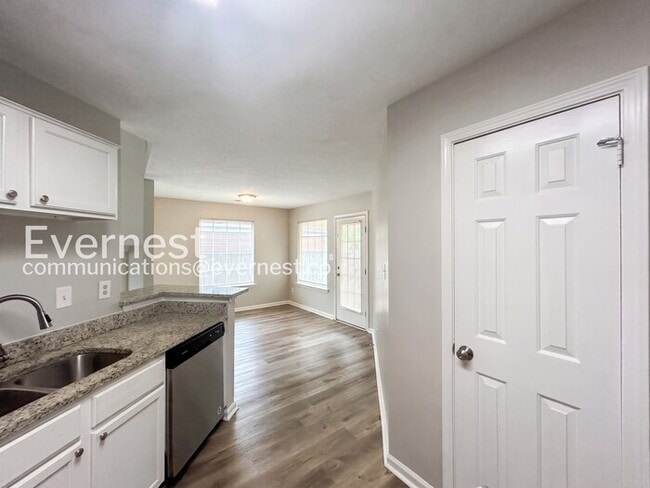 Building Photo - 1011 Painted Desert Ln