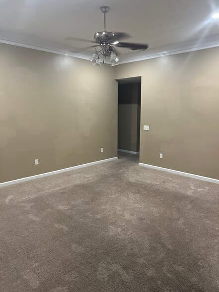 Building Photo - 3549 Brentwood Pl