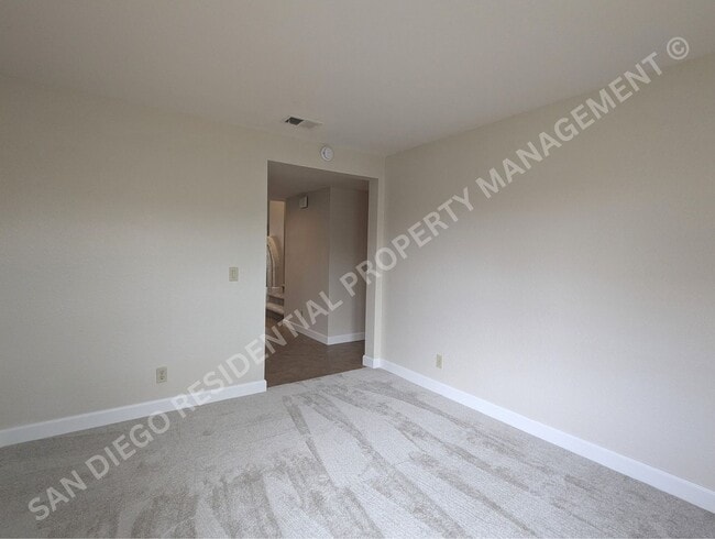 Building Photo - 15921 Avenida Villaha