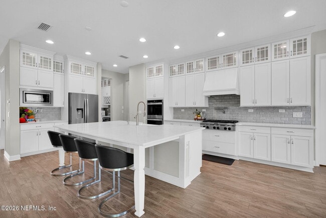 Building Photo - 247 Huguenot Ln