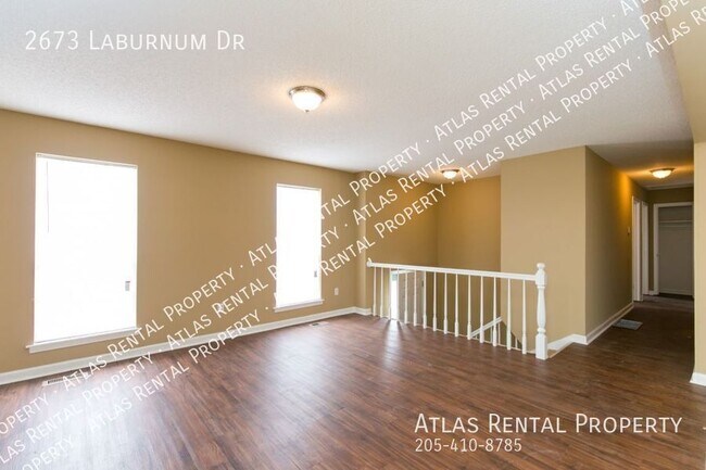 Building Photo - 2673 Laburnum Dr
