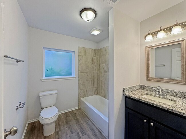 Building Photo - FOR RENT: Charming 2-Bedroom Home with a Versatile Bonus Room!