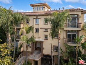 Building Photo - 4612 Vista Del Monte Ave