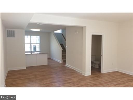 Building Photo - 700 Pony Ln