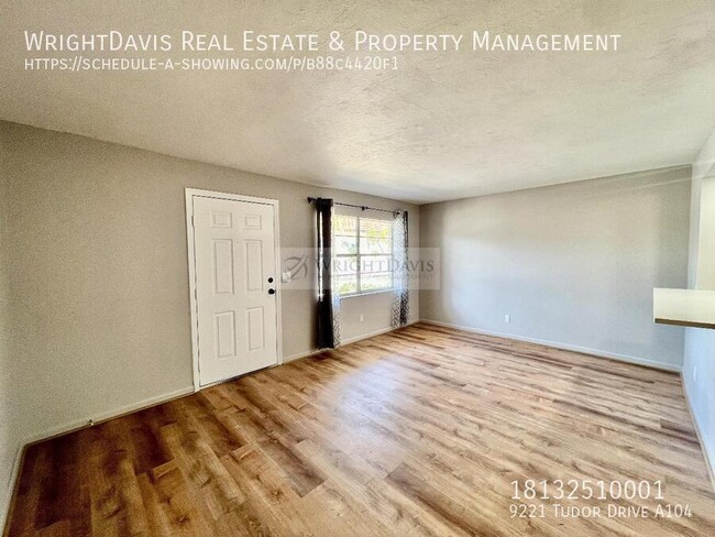 Building Photo - 9221 Tudor Dr