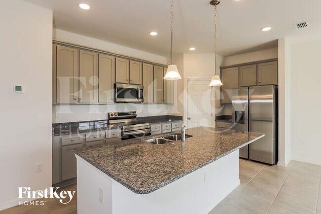 Building Photo - 190 Windsor Reserve Dr