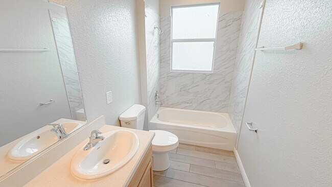 Building Photo - 4002 SW Jarmer Rd