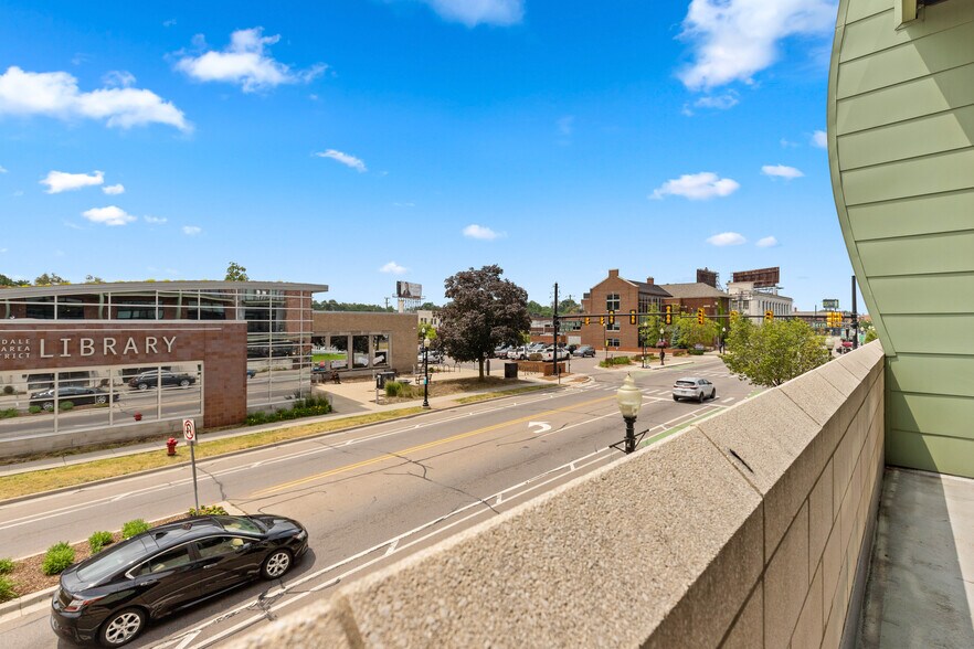 Building Photo - 211 E 9 Mile Rd
