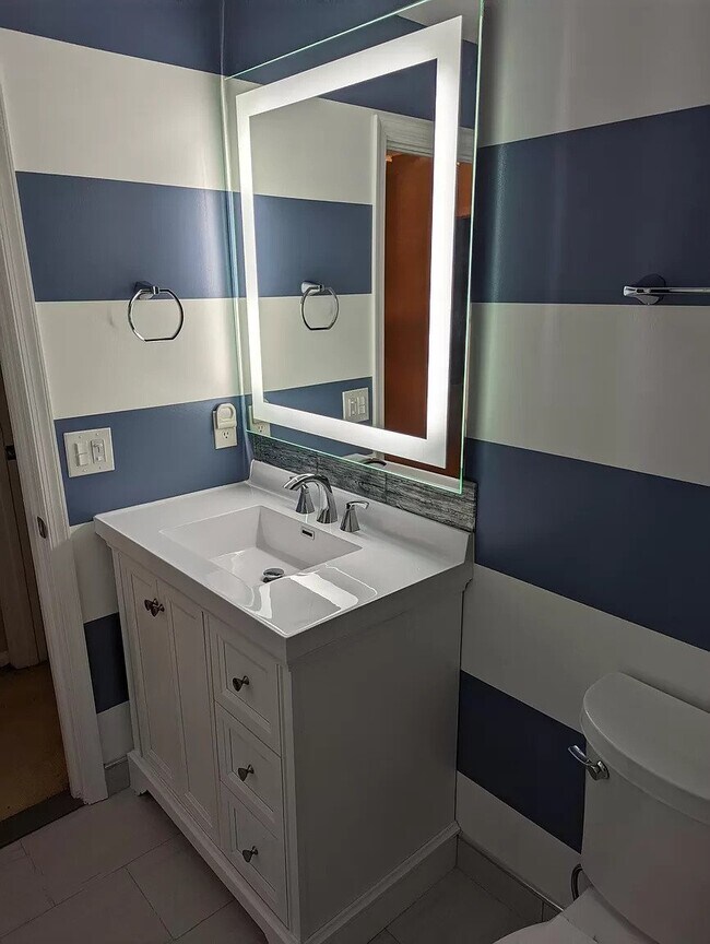 Building Photo - 5708 Governors Pond Cir