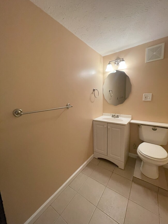 Building Photo - 34 Ridge Meadows Dr