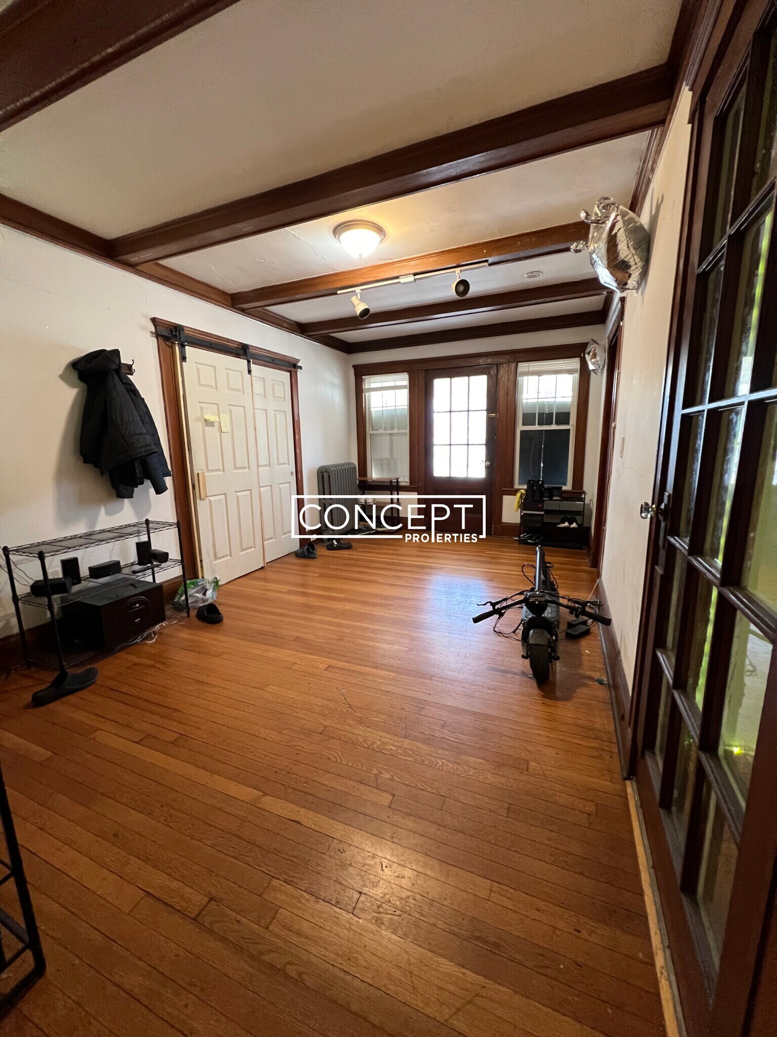 Building Photo - 23 Moraine St