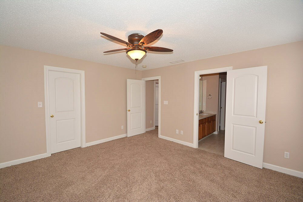 Building Photo - 19334 Sandbar Dr