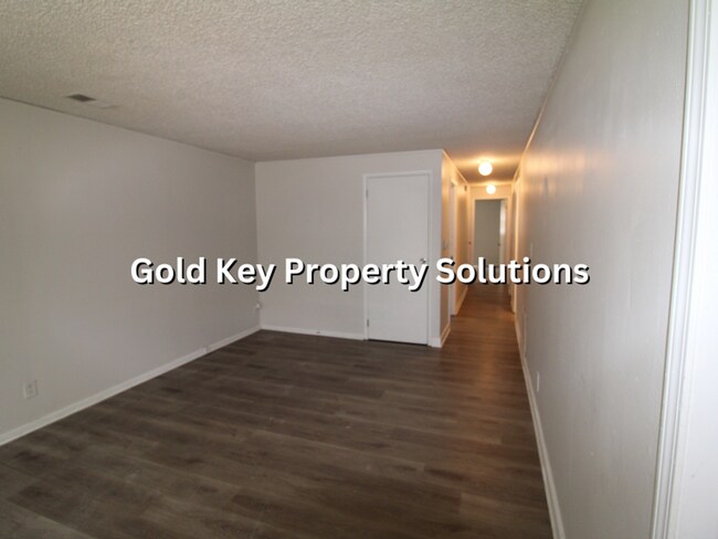 Building Photo - 4 Bed 1.5 Bath Home for Rent! (SECTION 8 APPROVED)