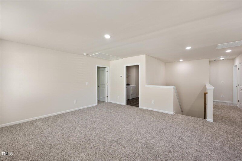 Building Photo - 937 Avonmore Dr