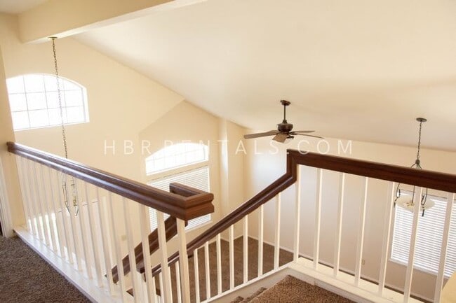 Building Photo - Charming 3-Bedroom Retreat with Cozy Fireplace in Tracy – Spacious Home with 2.5 Baths!