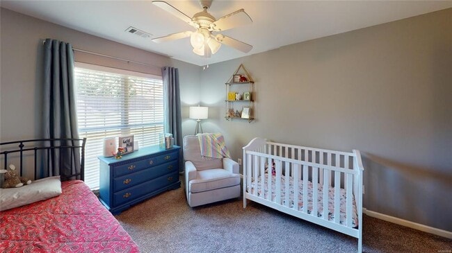 Building Photo - 1067 E Poplar St