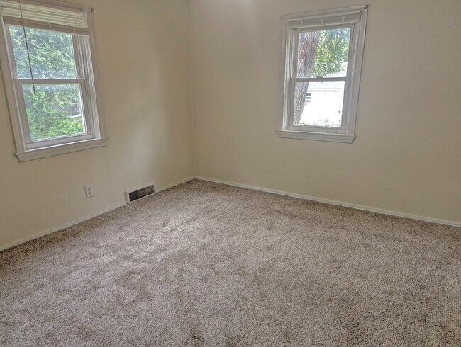 Building Photo - 506 Manassas Ave