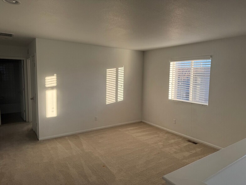 Building Photo - 1579 Sorenson Dr