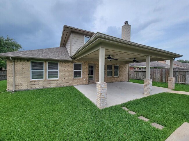 Building Photo - 21123 Amber Crossing Dr