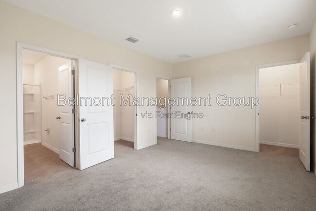 Building Photo - 33028 Tulip Petal Ln