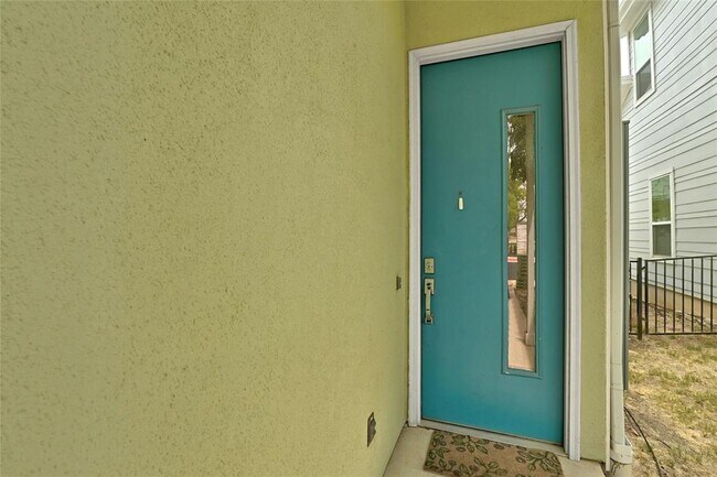 Building Photo - 3108 E 51st St