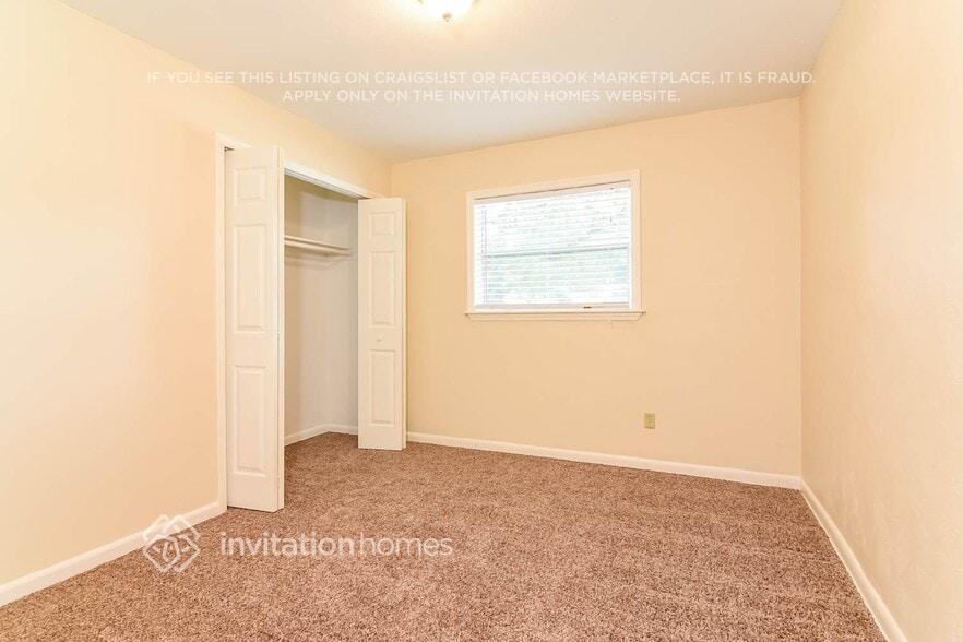 Building Photo - 1208 Lorie Cir