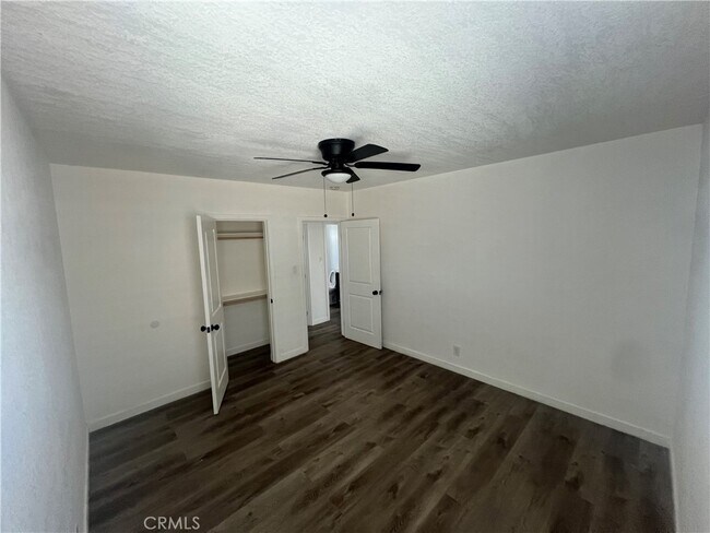 Building Photo - 434 E 57th St