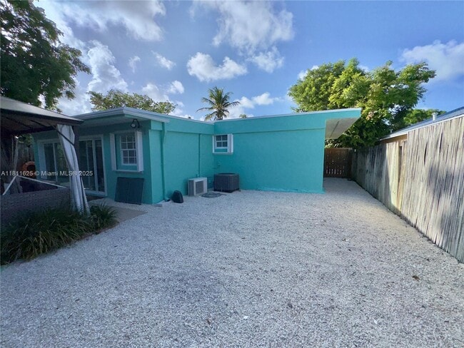 Building Photo - 23 Snapper Ave