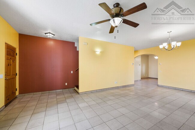 Building Photo - 1 MO. FREE RENT! Serene Pueblo-Style Home in Tierra Contenta