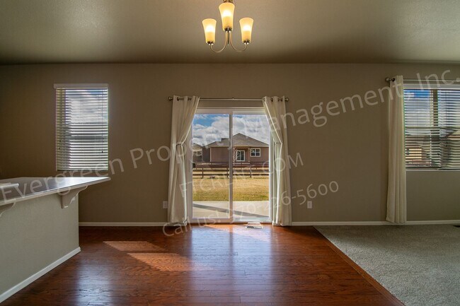 Building Photo - 6807 Grainery Rd