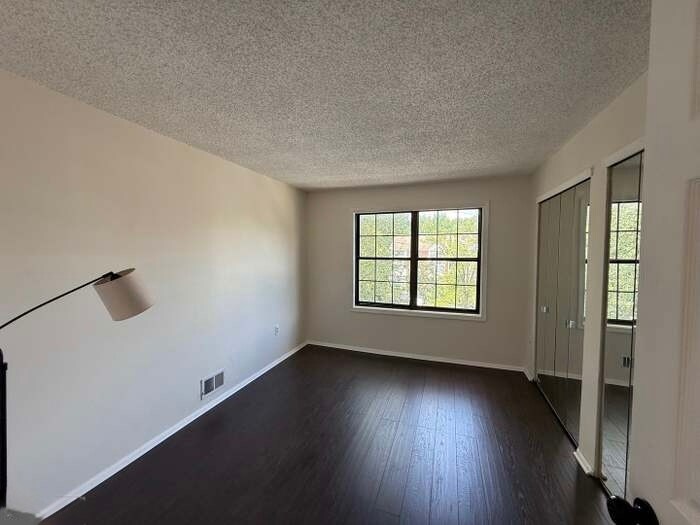 Building Photo - 65 Joyner Ct