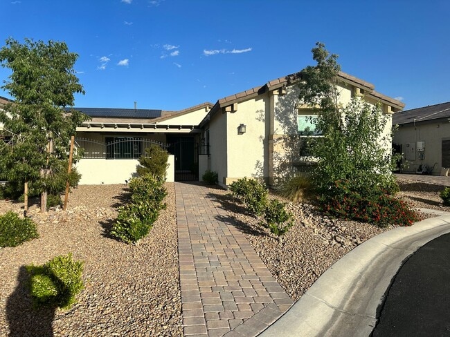 Building Photo - Renting CASITA ONLY!!!