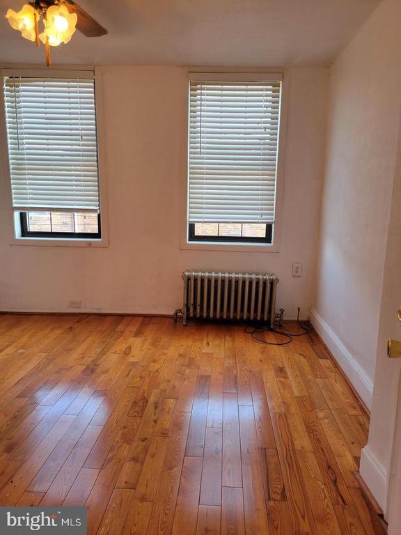 Building Photo - 838 Sears St