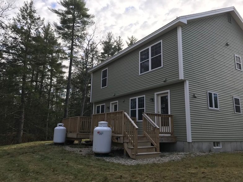 Building Photo - 4 Dogwood Ln
