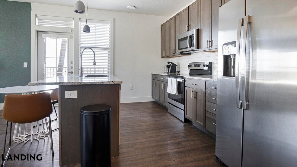 Building Photo - 20915 Wilderness Oak