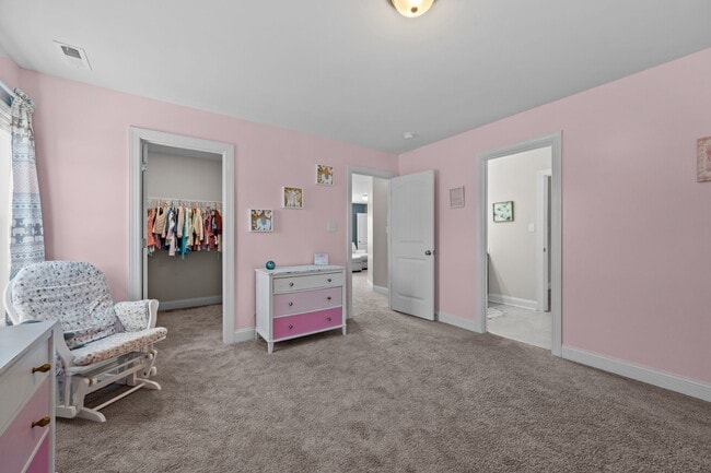 Building Photo - 878 Stormy Gale Ln