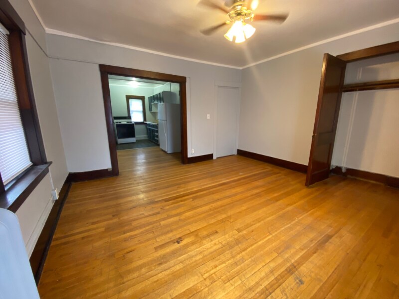 Building Photo - 1405 S 10th St