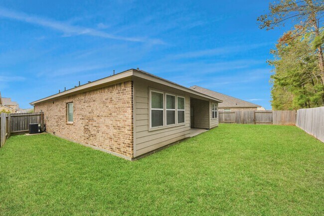 Building Photo - 6618 Beacon View Dr