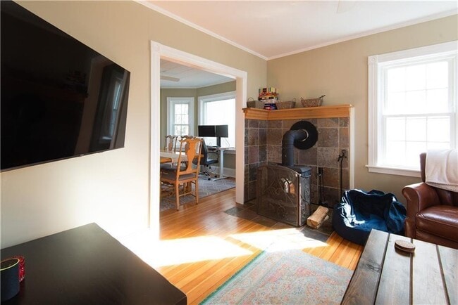 Building Photo - 21 Congdon Ave