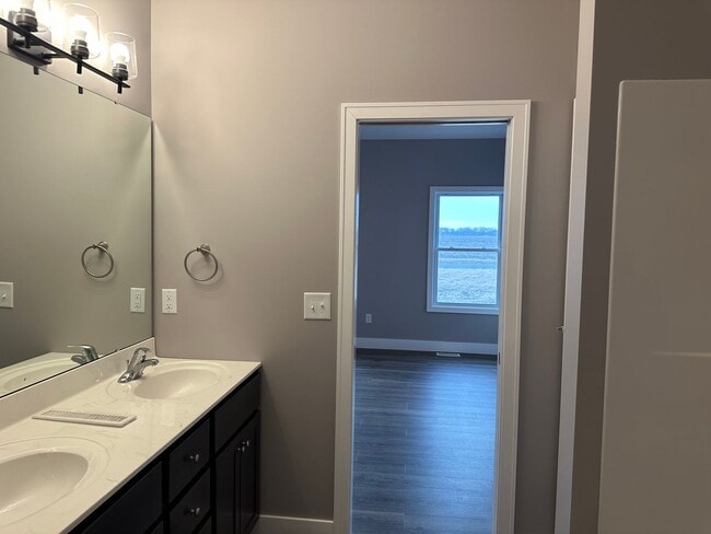 Building Photo - 4609 Castle Pines Dr