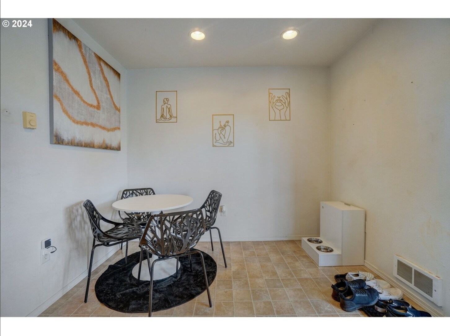 Dining Area - 11821 SE Pine St