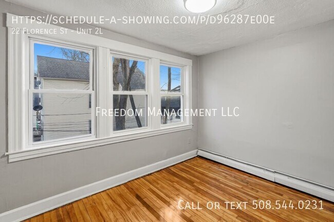 Building Photo - 22 Florence St